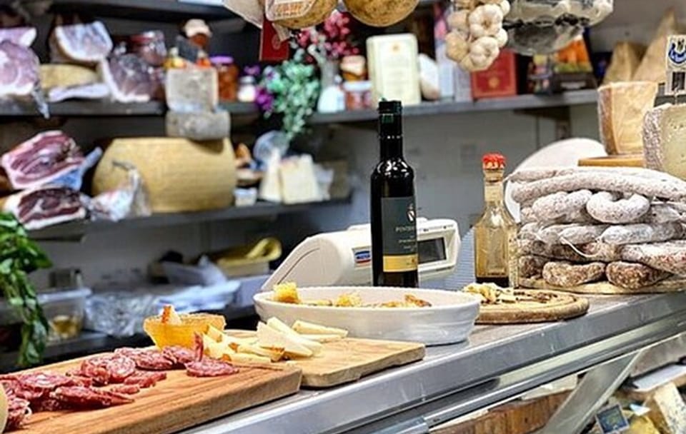 Florence Food Walking Tour with Tastings and Wine
