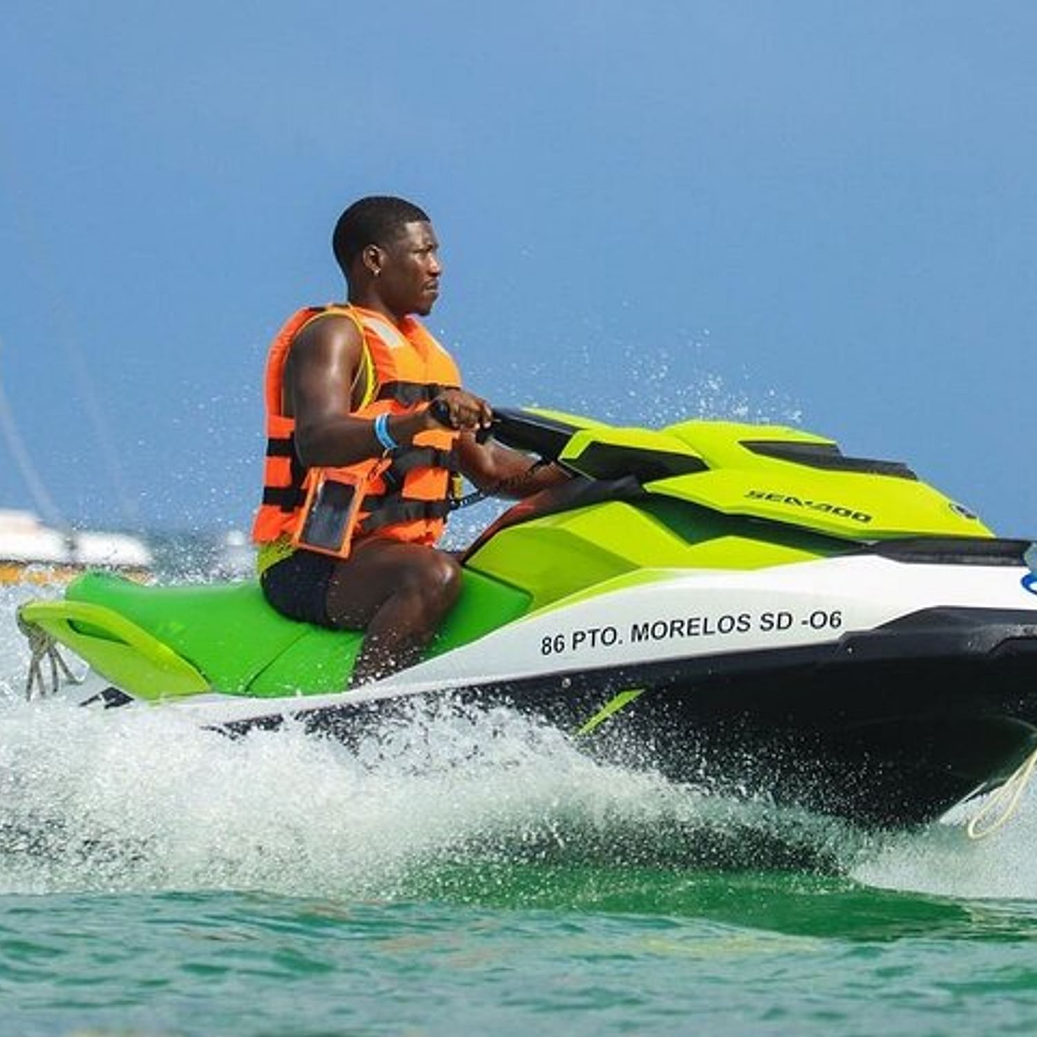 Jet Ski Parasailing And Margaritaville Guided Tour In Montego Bay