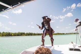 Montego Bay Catamaran: Explore Reefs with Drinks & Live Music