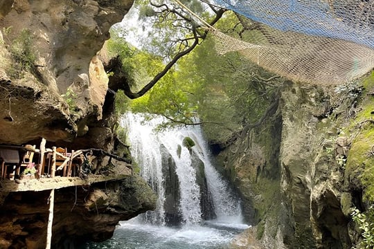 Akchour Waterfalls & Chefchaouen Day Trip with Local Tajine