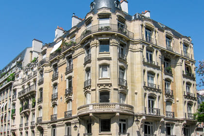 Conversation In French & Coffee at Cafe De Flore