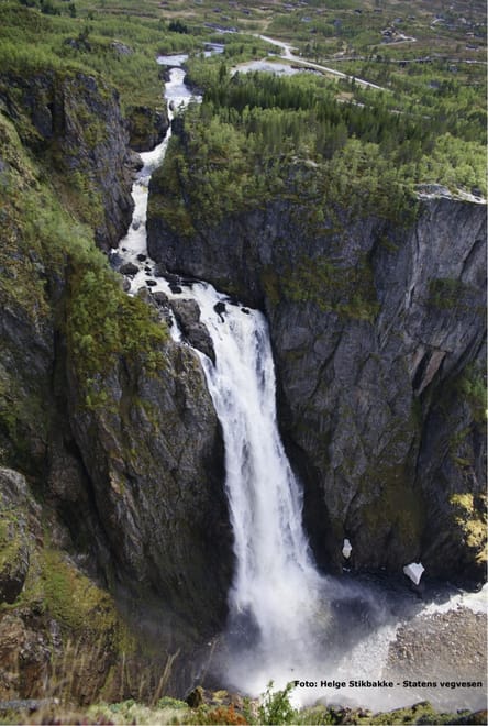 Private guided tour - Hardangerfjord, Voss Gondola & 4 Great Waterfalls 9