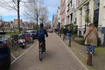 Amsterdam Bicycle Smartphone App Self-Guided GPS Tour
