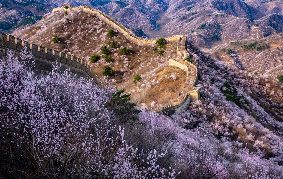Visit Huanghuacheng Water Great Wall and Old Beijing Neighborhood