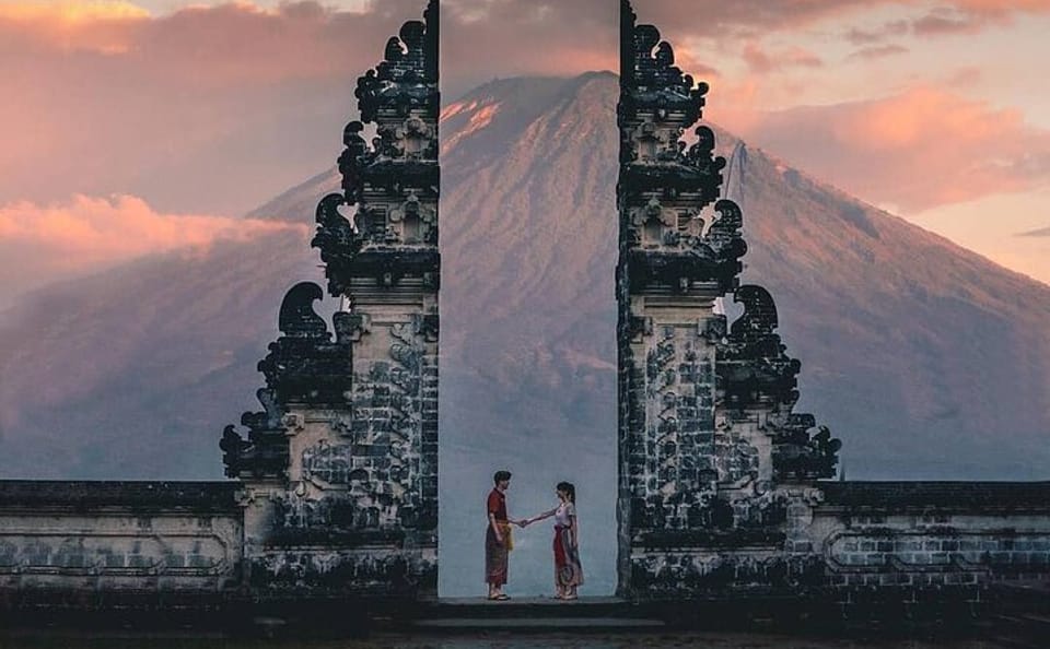 Private Full Day Bali Tour with Lunch at Tirta Gangga