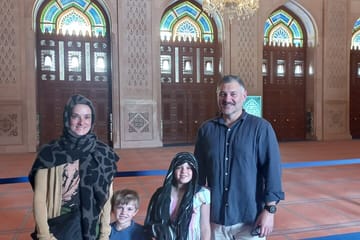 Evening Bus Tour of Muscat's Highlights and Mutrah Souq