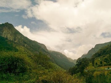 Camping Adventure in Mandaramnuwara from Kandy