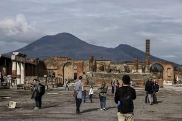 Day tour Naples Vesuvio Pompei