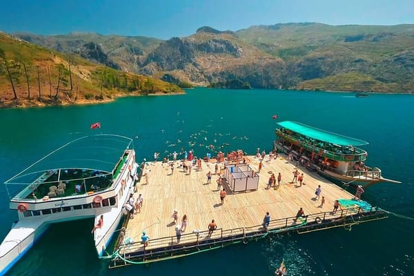 All Inclusive Green Canyon Boat Tour with Lunch and Soft Drinks