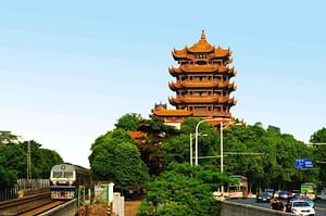 Private Wuhan Day Tour to Yellow Crane Tower, Guiyuan Temple and Hubei Provincial Museum