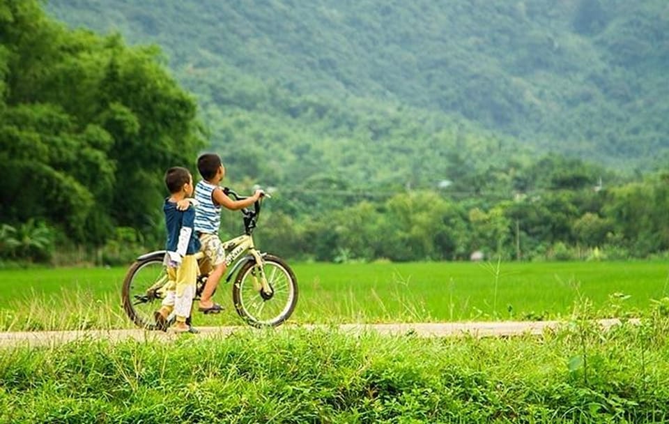 Full-Day Cultural Tour of Mai Chau from Hanoi