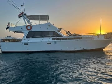 Private Boat , Fishing , Snorkeling , Dolphins & Lunch – Hurghada
