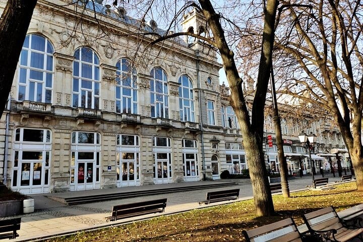 Private Virtual Tour in Ruse with a Local Guide 6