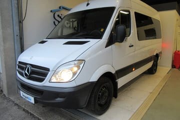 The Six Forgotten Giants Trolls Hunt with Minibus