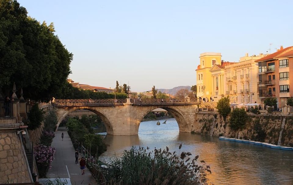 Walking Tour of Historic Landmarks and Markets in Murcia
