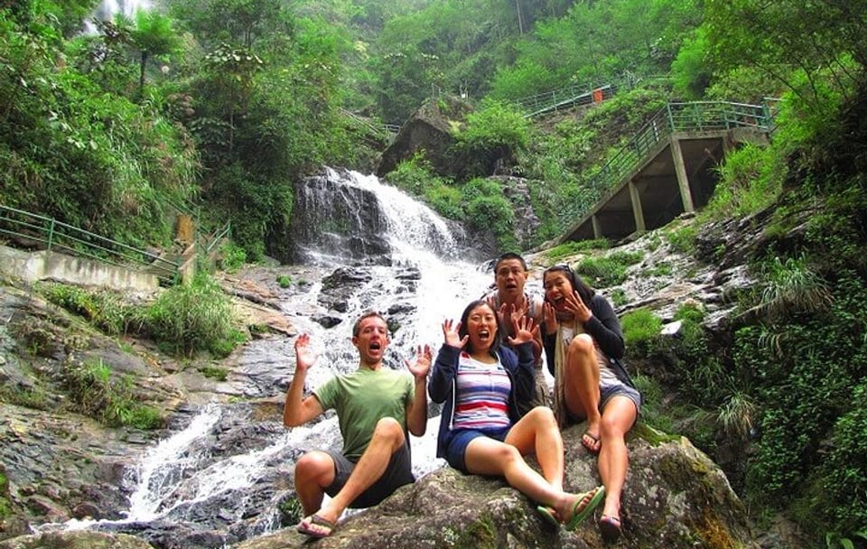 From Sapa: Haft day tour to Silver Waterfall – Love Waterfall