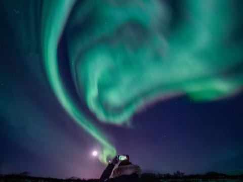 Private Northern lights Tour With a Aurora Reykjavík - Northern Lights Center Visit, photo 4