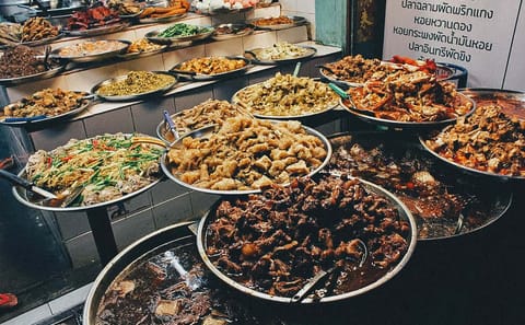 Discover the Secret of Chinatown Walking Tour with Food Tasting