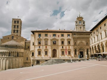 Private Cultural Tour of Arezzo from Rome by Minivan
