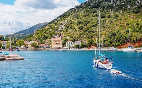 Guided Bus Tour of Ithaca Island from Kefalonia