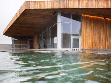 During your luxurious tour a visit to the Vök Baths is included