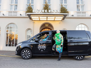 Our personalised service includes pickup right at your doorstep or at the airport - offering the most convenience possible
