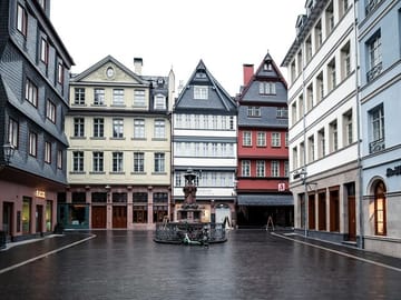 Private 2-Hour Walking Tour of Frankfurt's Key Landmarks