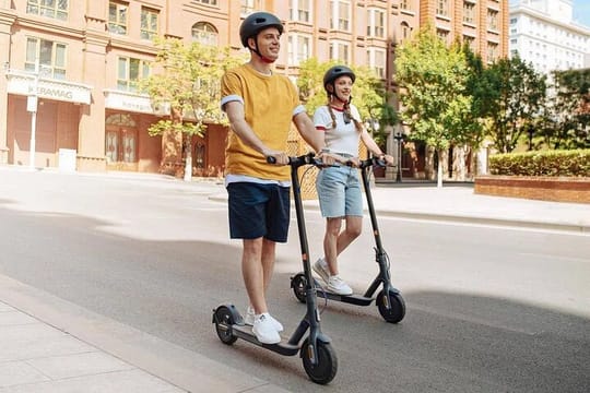Rent Electric Scooter Kick Start : Exploring Playa del Ingles & Maspalomas