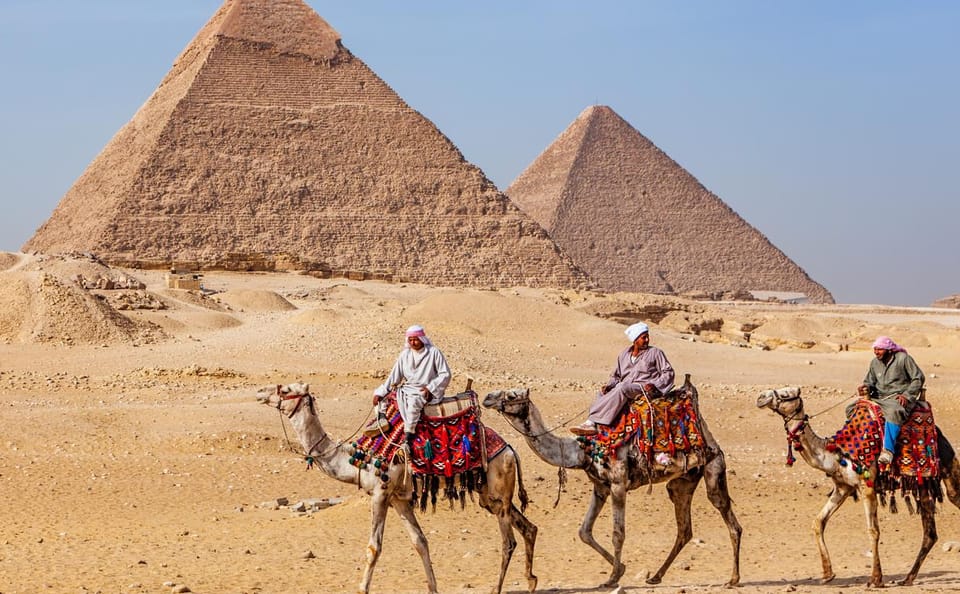 Private Two-Day Cultural Tour from Hurghada to Cairo and Giza