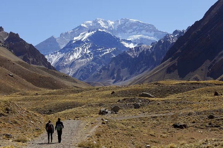 Tour Parque Provincial Aconcagua, Puente del Inca y Laguna del Inca