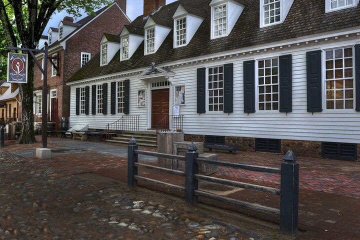 Williamsburg's Famous Ghosts Self Guided Audio Walking Tour  6