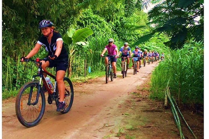 Cycling Adventure through Hue’s Hidden Villages and Scenic Beauty