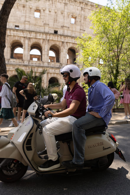 Vespa Sidecar Tour: Rome Highlights 9