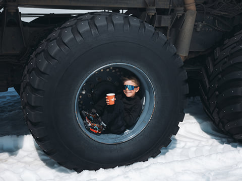 Measure the enormous tire size!