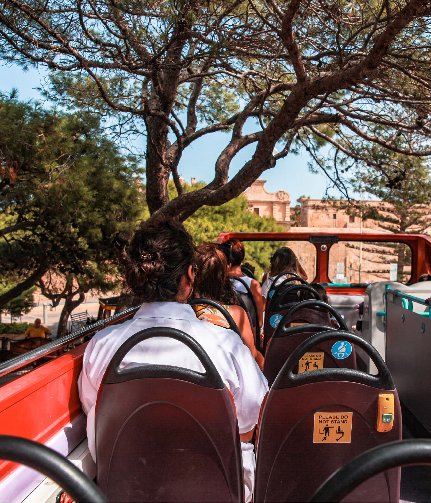 Stop at different places of interest in Malta by Hop-on Hop-off bus