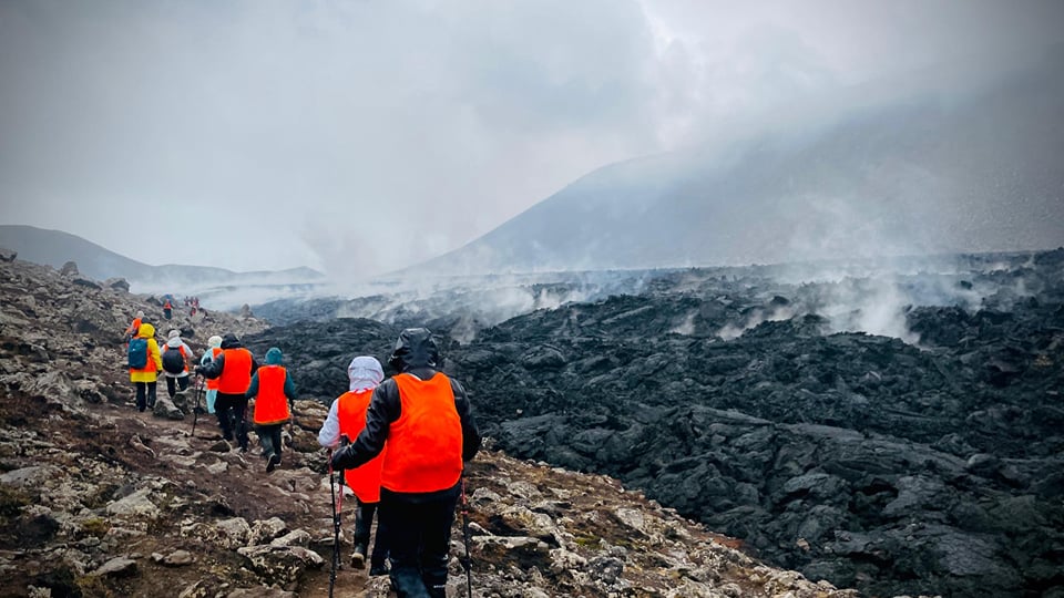 Fagradalsfjall volcano hike: guided or on your own?