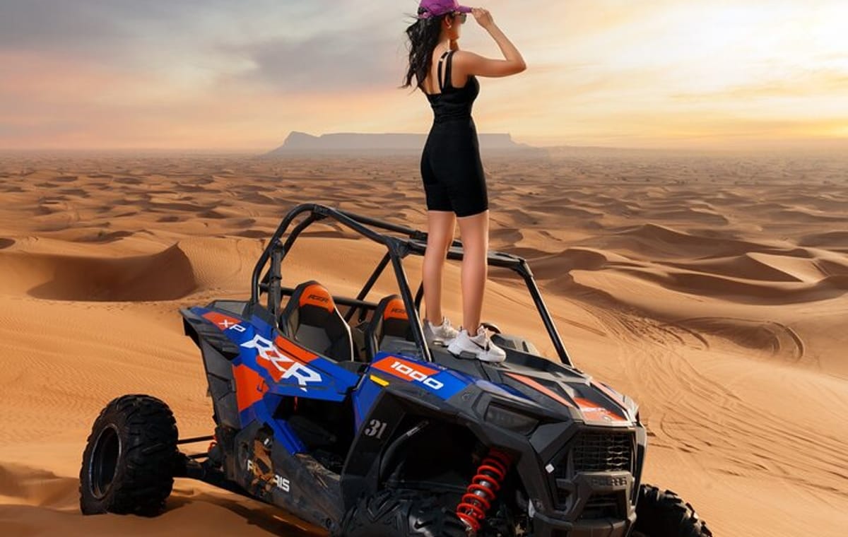Dubai Private Red Dune Buggy Safari with BBQ Dinner in VIP Camp