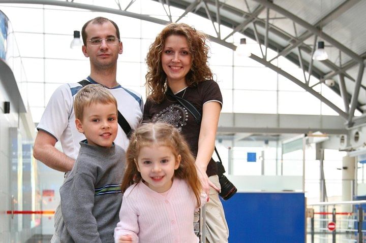 Shared Arrival Transfer: Airport to Hotels