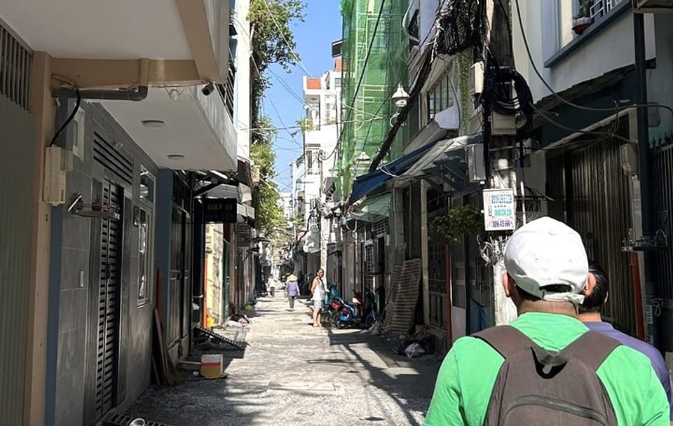 Private Saigon Backstreets Walking Tour Half Day