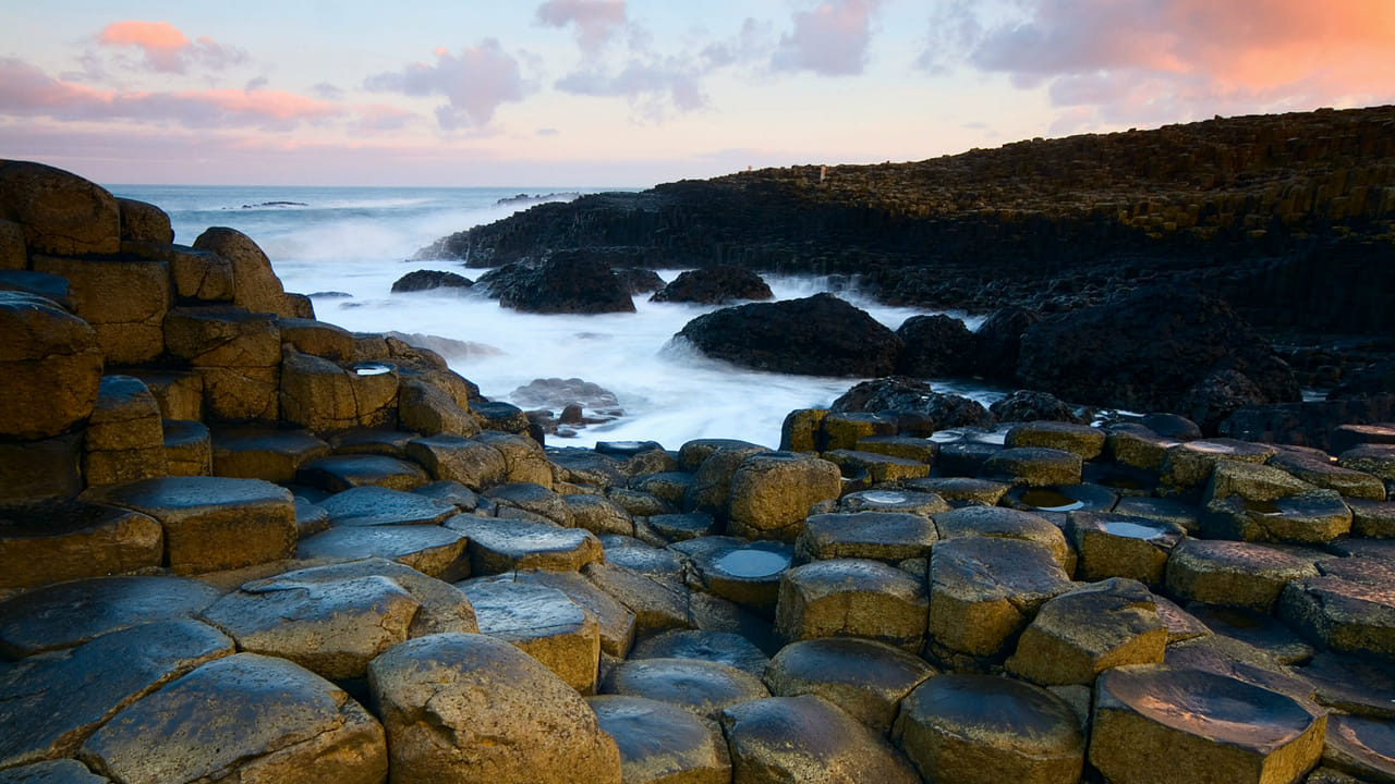 Giant's Causeway and Belfast Titanic tour from Dublin 7