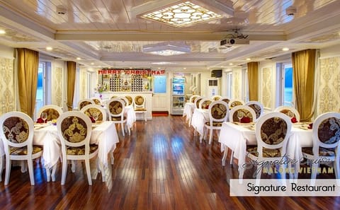 Signature Cruises Explore Bai Tu Long Bay,Less Tourist Area 2D1N