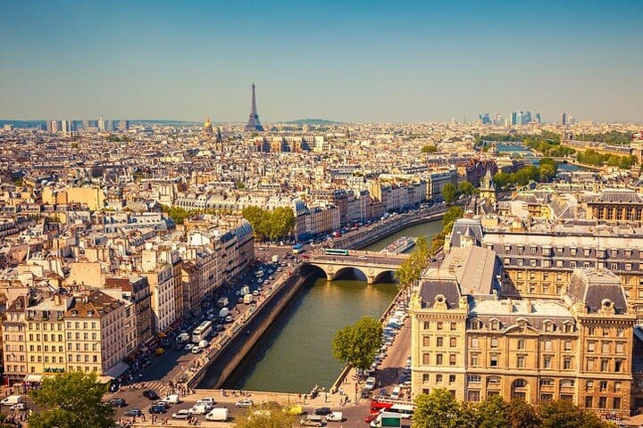 8-hours VIP Private Sightseeing and Shopping Tour in Paris 3