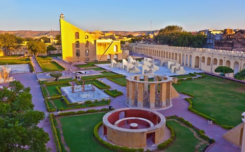 10-Day Golden Triangle Tour with Pushkar and Varanasi from Delhi