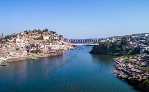 Private Day Trip from Indore to Omkareshwar Temples