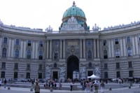 Full-Day Imperial Vienna Tour from Budapest with Hotel Pickup 9