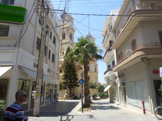 Historical Heraklion City Tour with Knossos Palace, Museum & Old Market photo 5