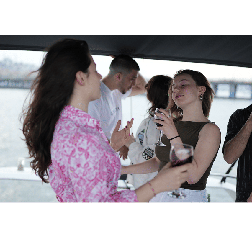 Private Luxury Yacht Bosphorus Tour in Istanbul 2