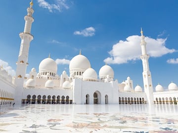 Dubai to Abu Dhabi: Grand Mosque, Emirates Palace and Corniche
