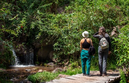 Private 2-Day Sacred Valley Tour: Waterfalls and Chinchero