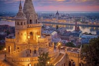 Budapest Virtual Reality City tour and Danube River Evening Cruise Package	 3